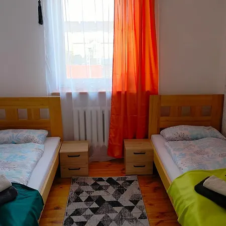 11-go Listopada 15 * オストルダ